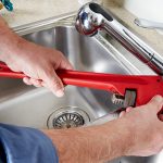 سباك في ابوظبي