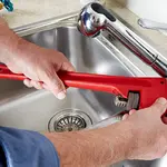 سباك في ابوظبي